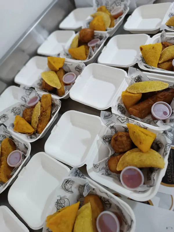 Almuerzos empresariales empacados individualmente
